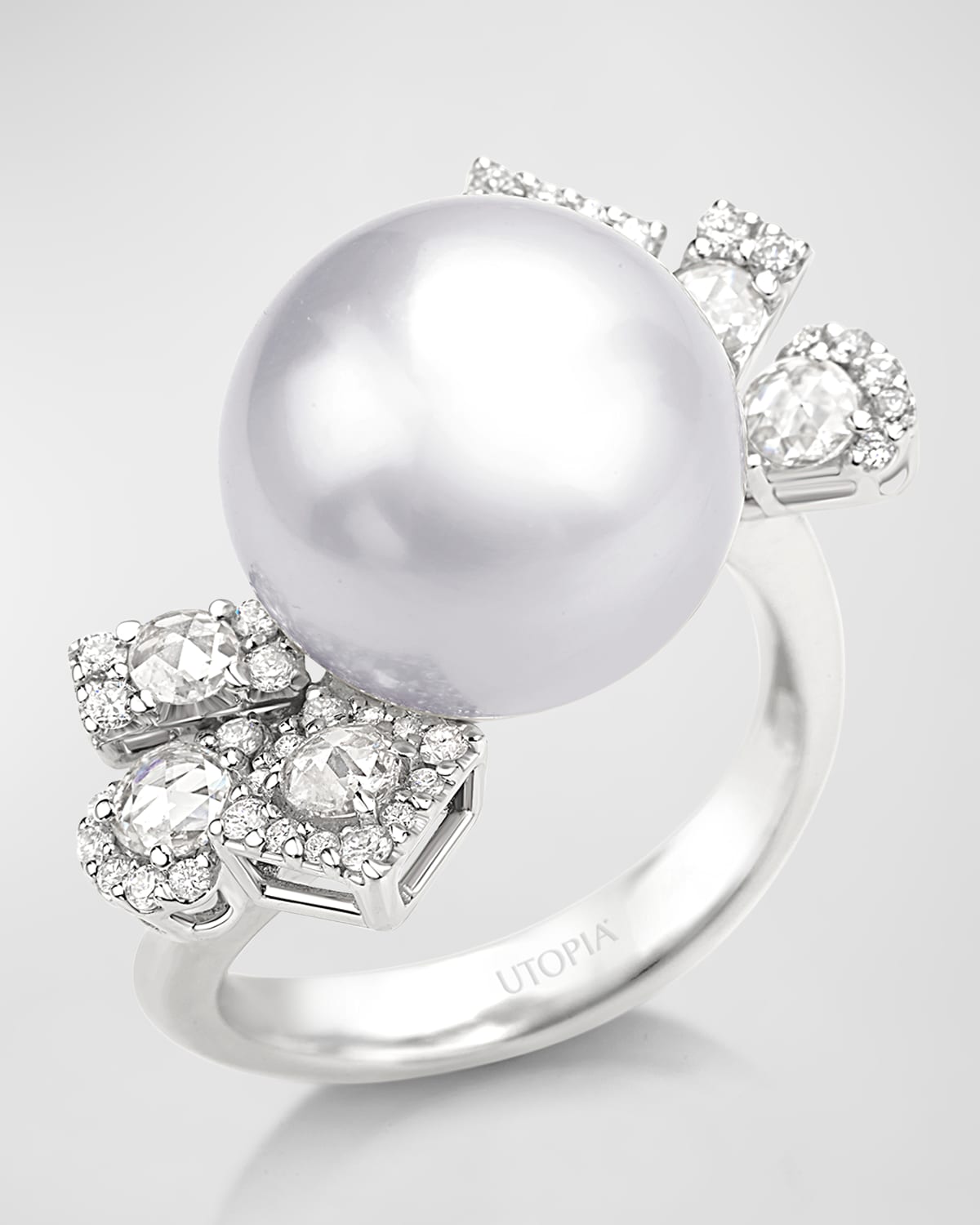 Utopia 18k White Gold Statement Ring With Diamonds And South Sea Pearl
