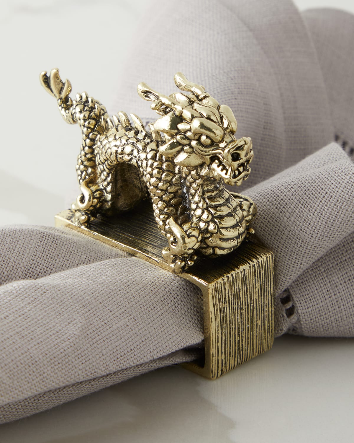 Kim Seybert Orient Napkin Ring In Gold