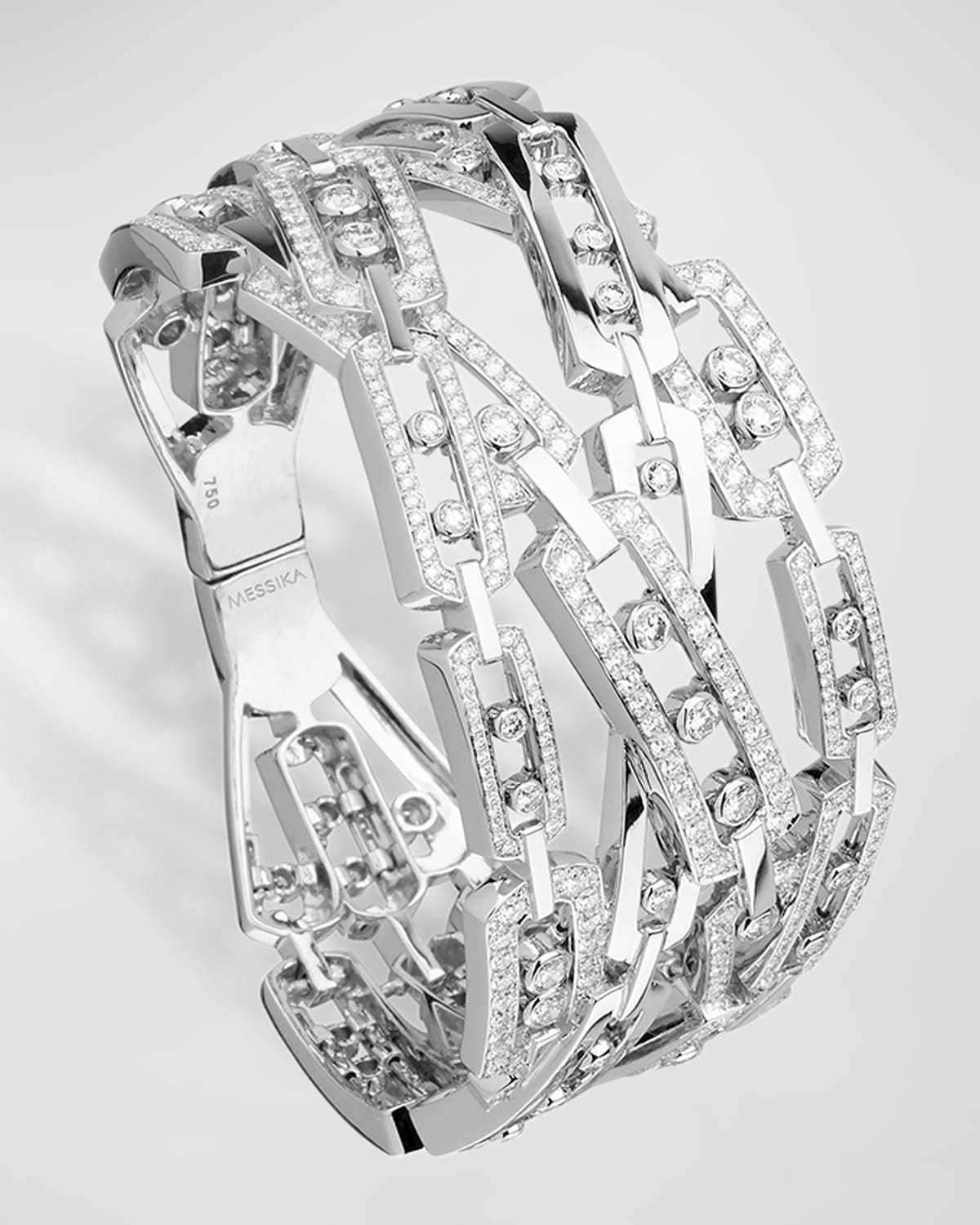 Move 18K White Gold Diamond XL Cuff Bracelet