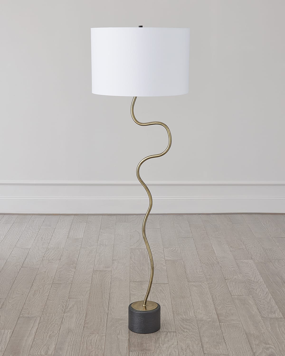 Global Views Loop Brass Floor Lamp In Brass