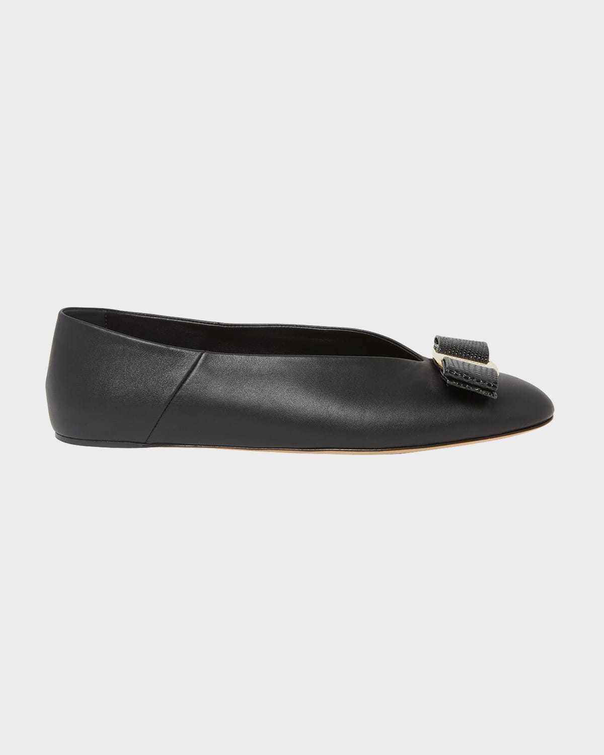 Shop Ferragamo Vanna Calfskin Bow Ballerina Flats In Nero