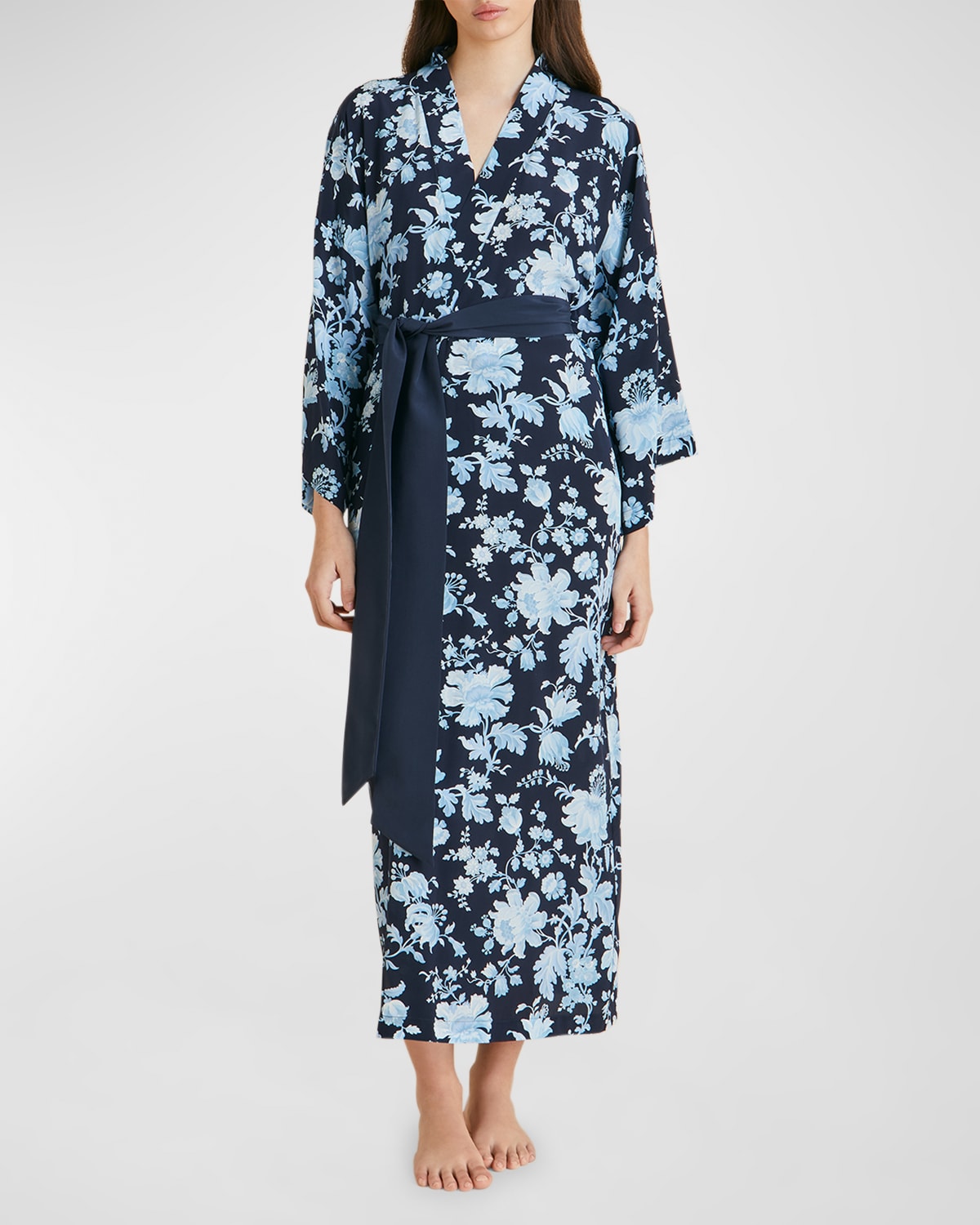 Shop Olivia Von Halle Queenie Floral-print Silk Crepe De Chine Robe In Alcides