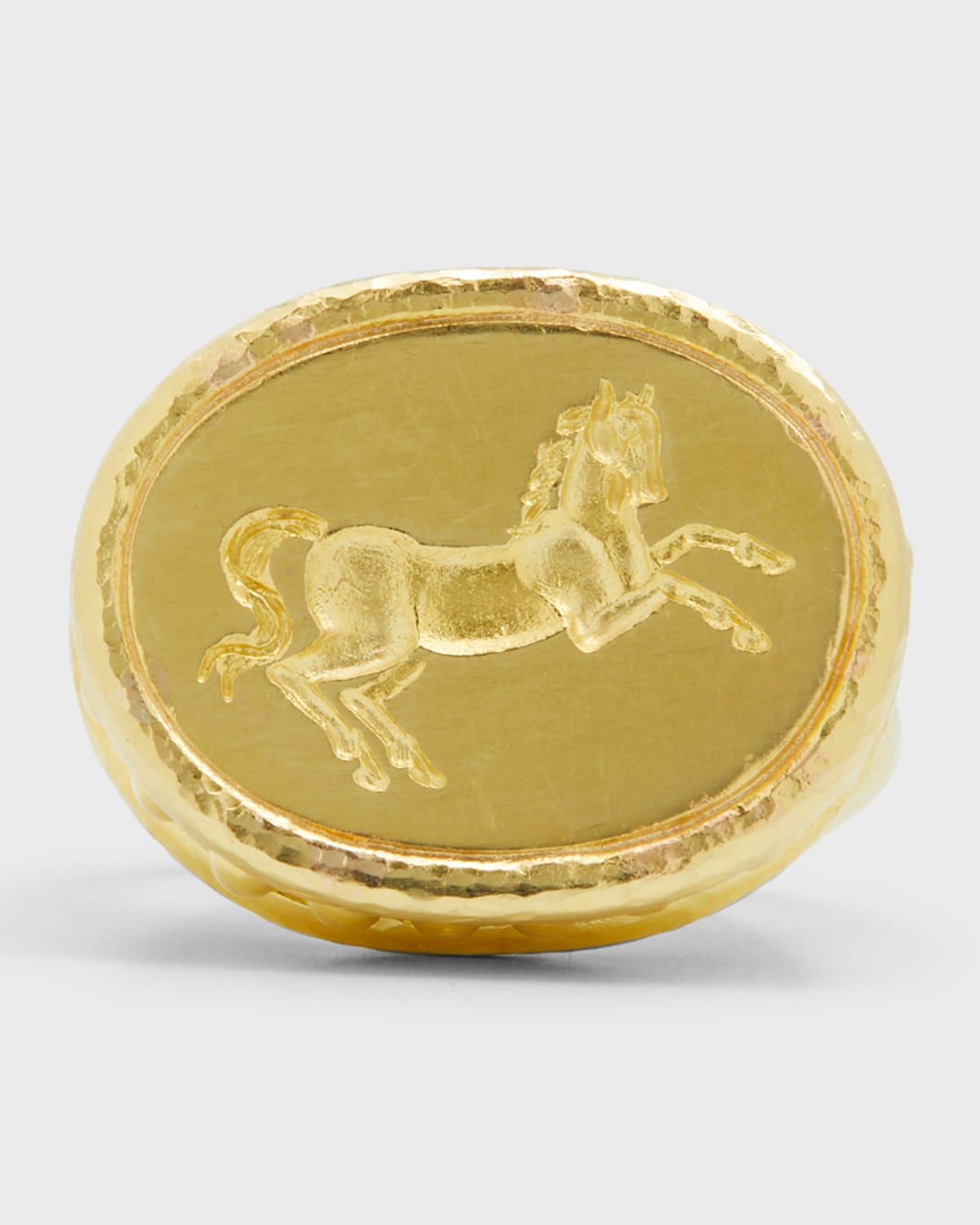 19K Horse on Oval Ring, Size 7