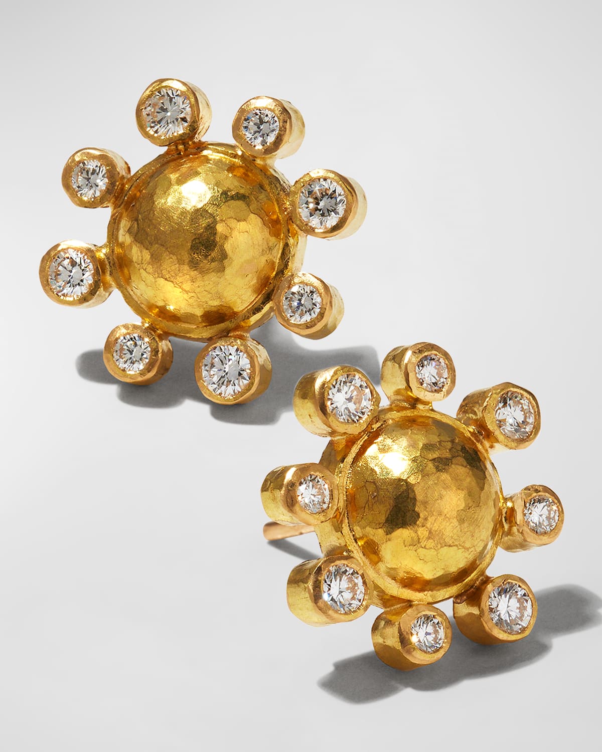 19K Gold Diamond Detailed Dome Earrings