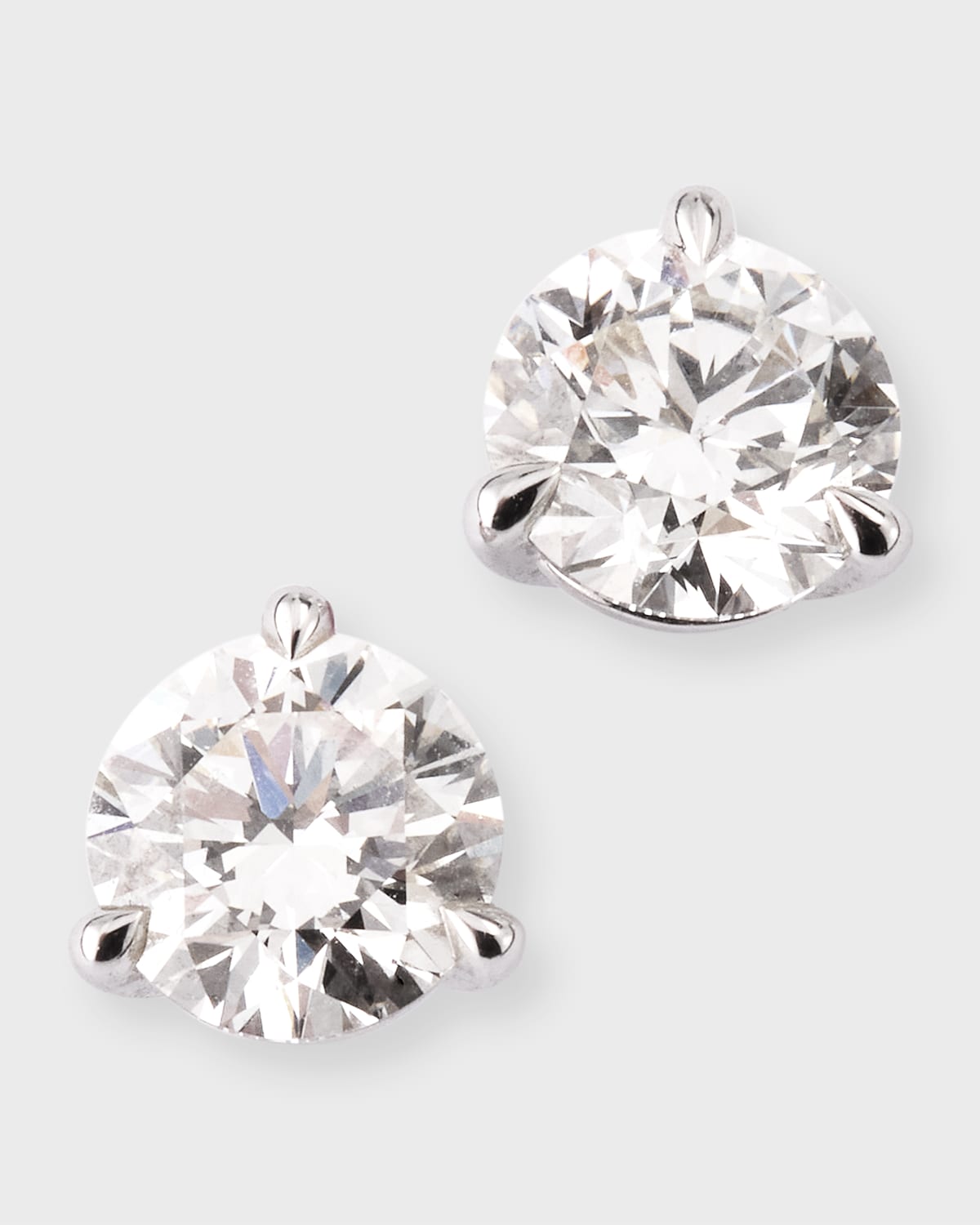 18k White Gold 2 Rd Diamond=2.02ct Champagne
