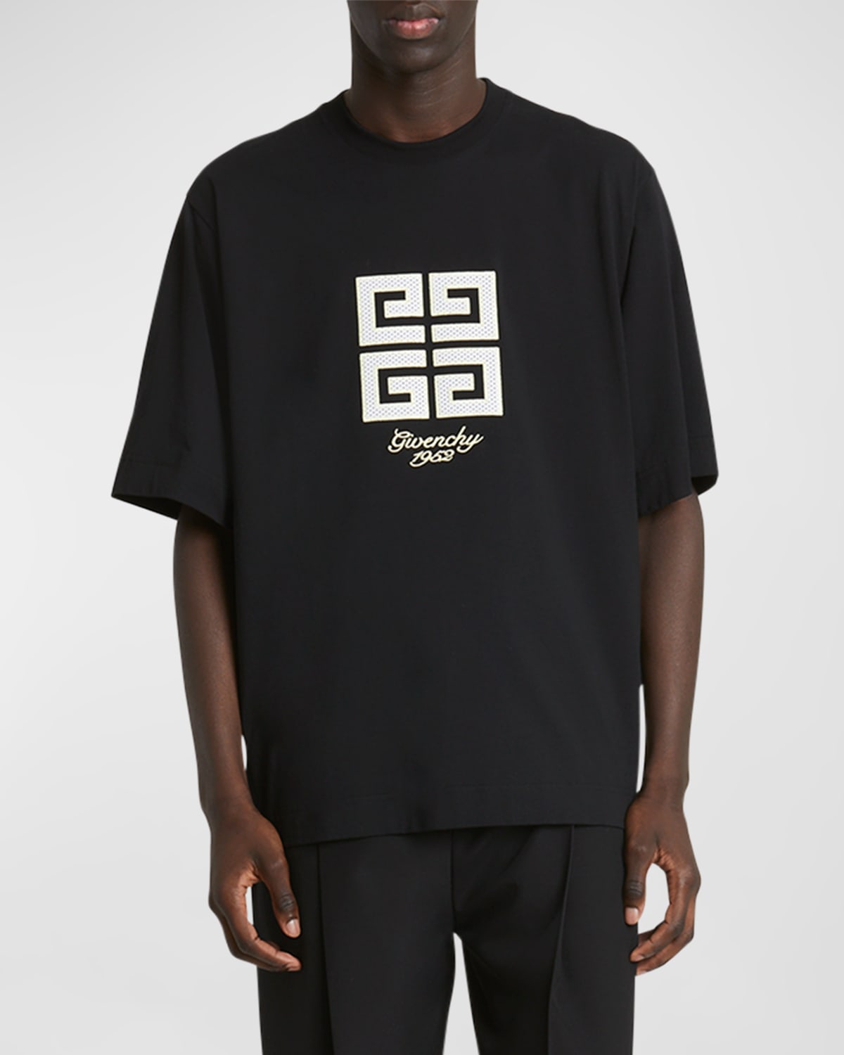 Shop Givenchy Men's 4g Studio Fit Short-sleeve Cotton T-shirt In Black