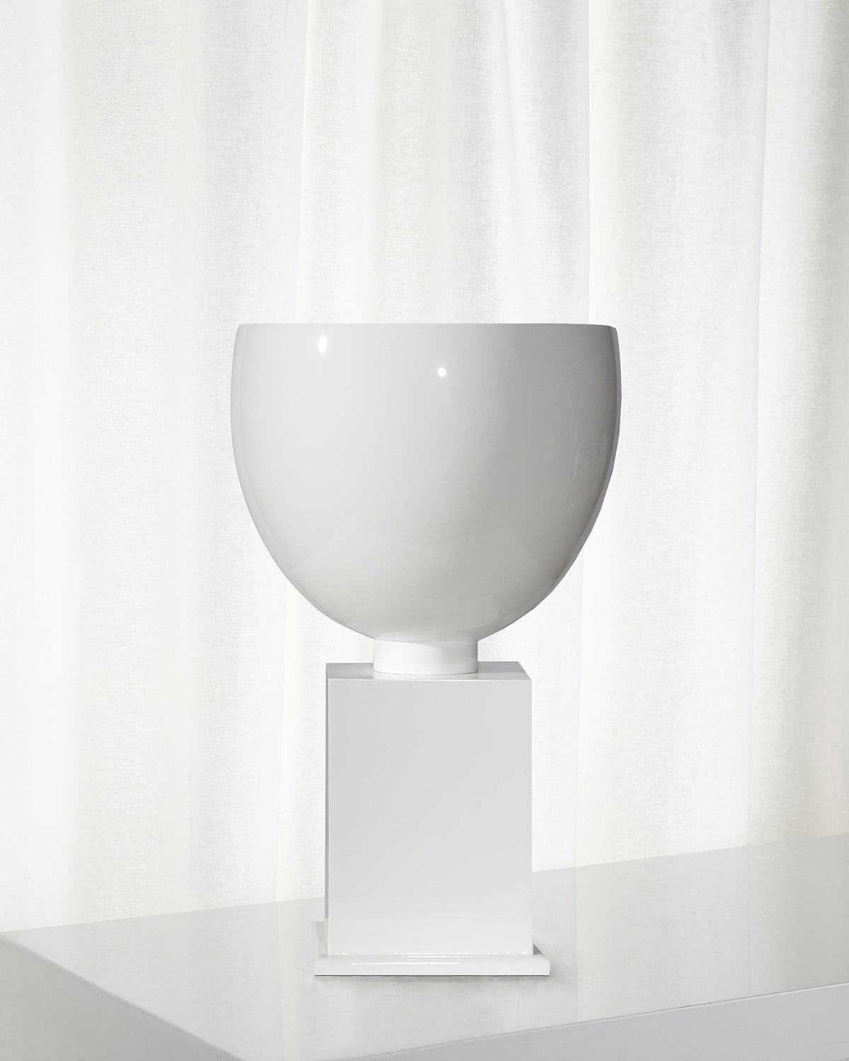 Winward Home Glazed Pot With A Stand In White