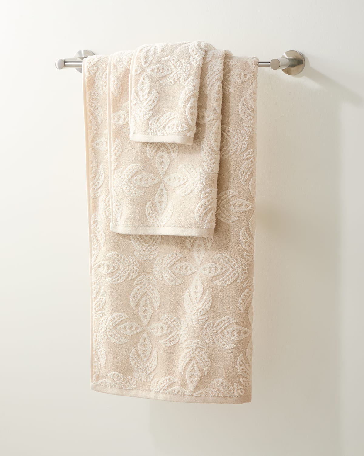 John Robshaw Dasati Hand Towel In Neutral