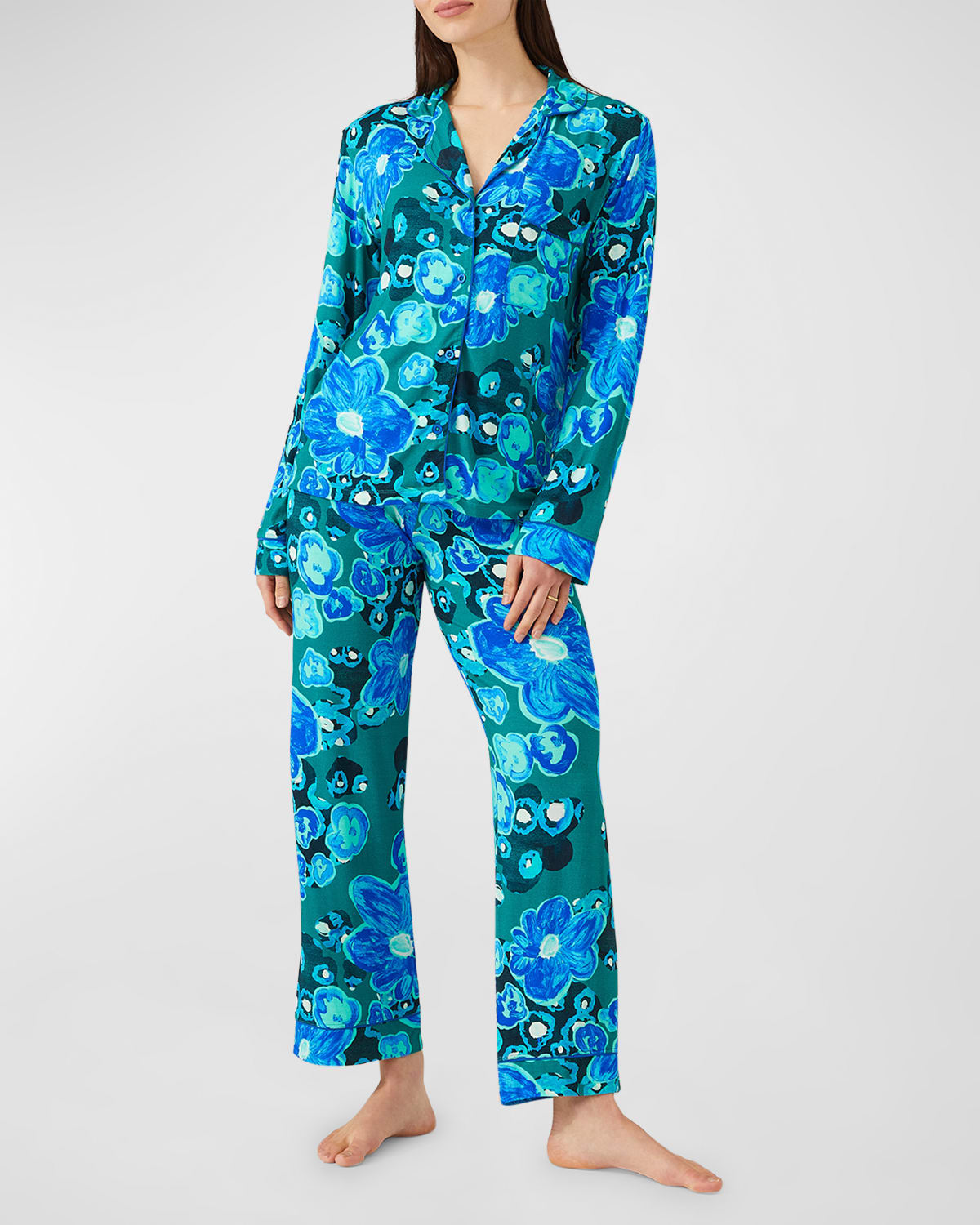 Shop Alivia Sofia Cropped Floral-print Jersey Pajama Set In Jade Floral Pond