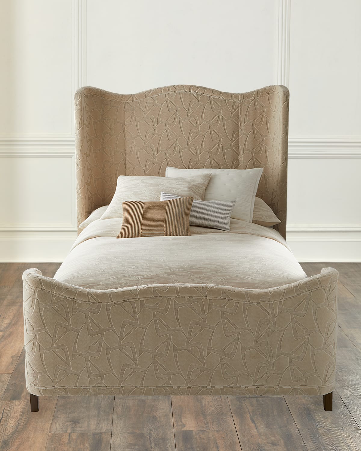 Massoud Baia Queen Bed In Linen