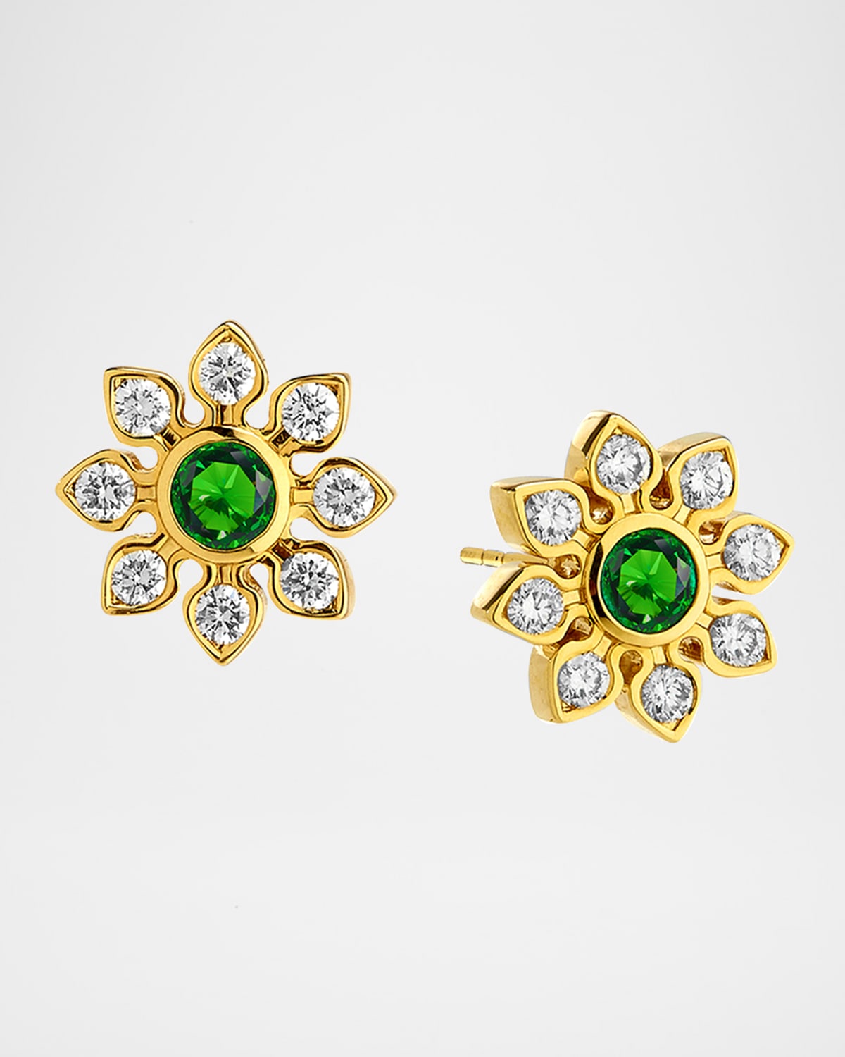 18K Mogul Flower Stud Earrings with Diamonds