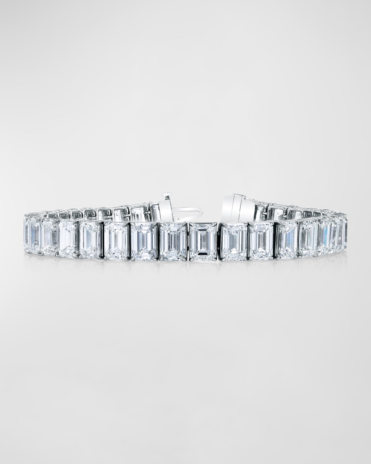 18K Gold North-South Prong-Set Diamond Tennis Bracelet, 7.90tcw, 7"L