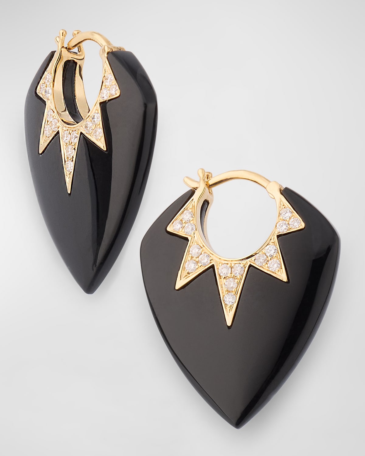18K Yellow Gold Earrings with Black Onyx and GH/SI Diamonds. 25x20mm
