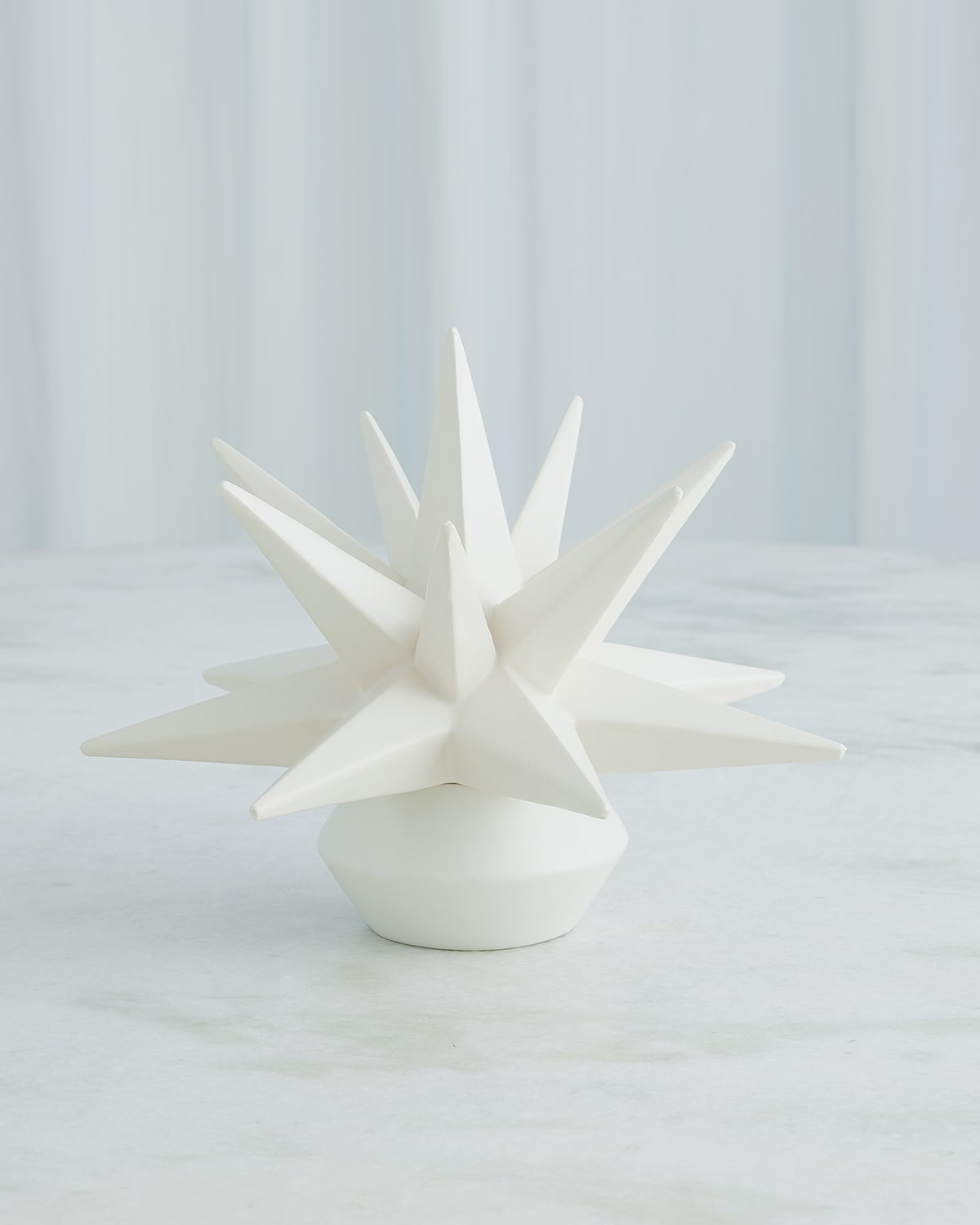Global Views Stellar Star White Box In White