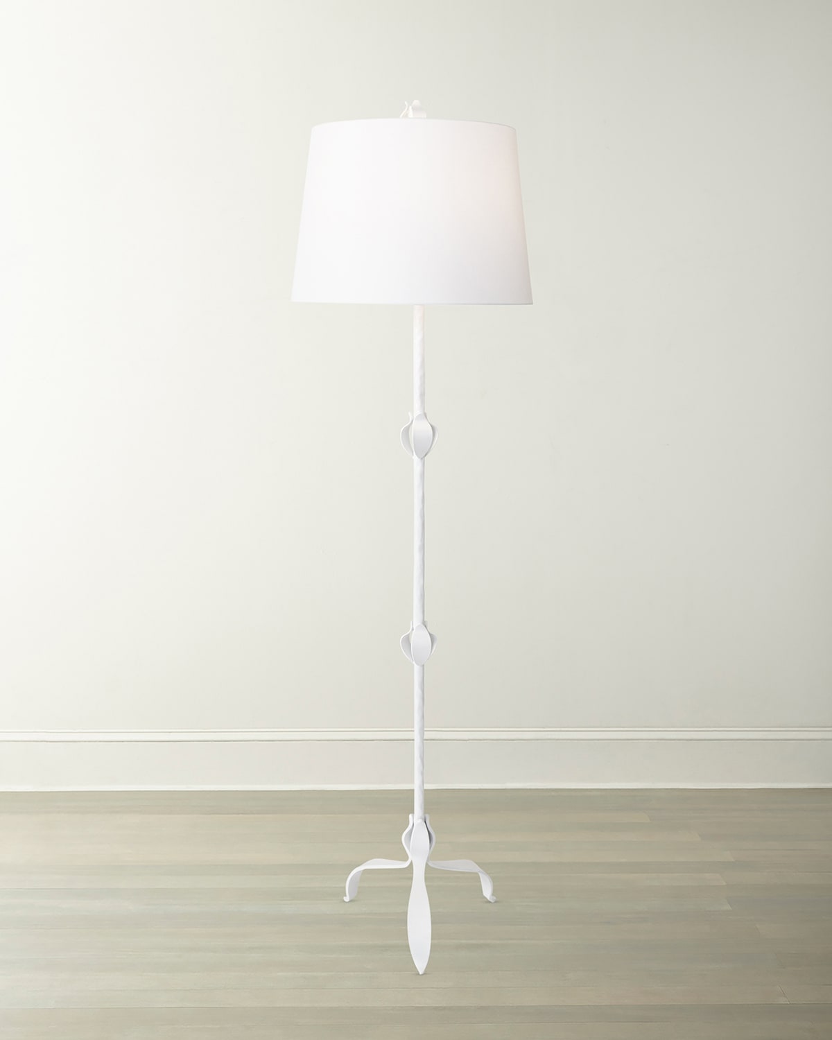 Worlds Away Belinda Lamp In White