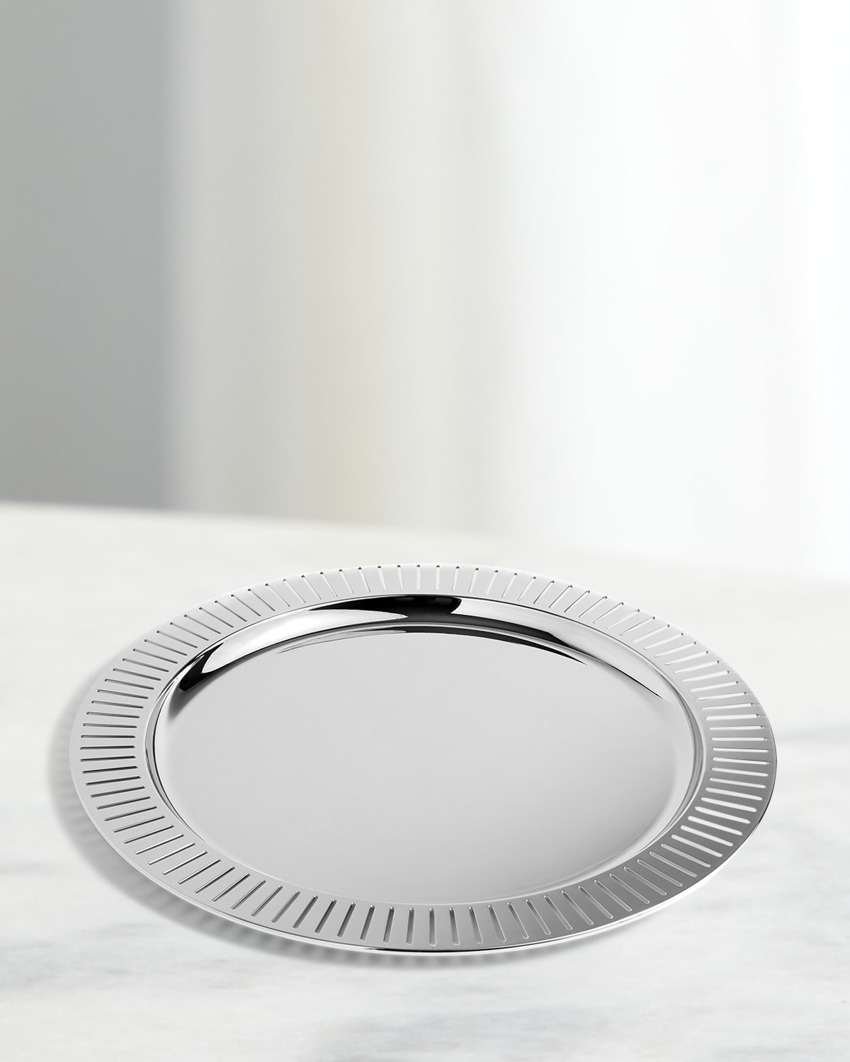 Anna New York Striations Round Serving Tray, 15.25" In Silver