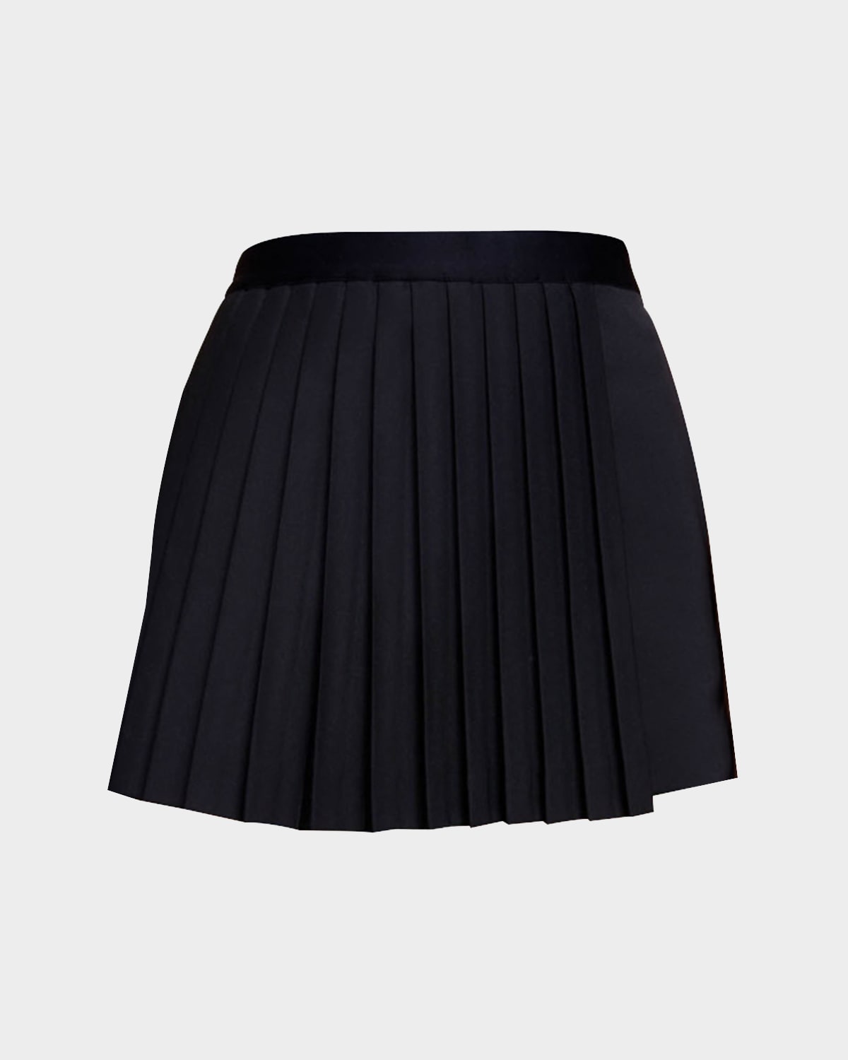 Maje Straight-fit Pleated Shorts In Black