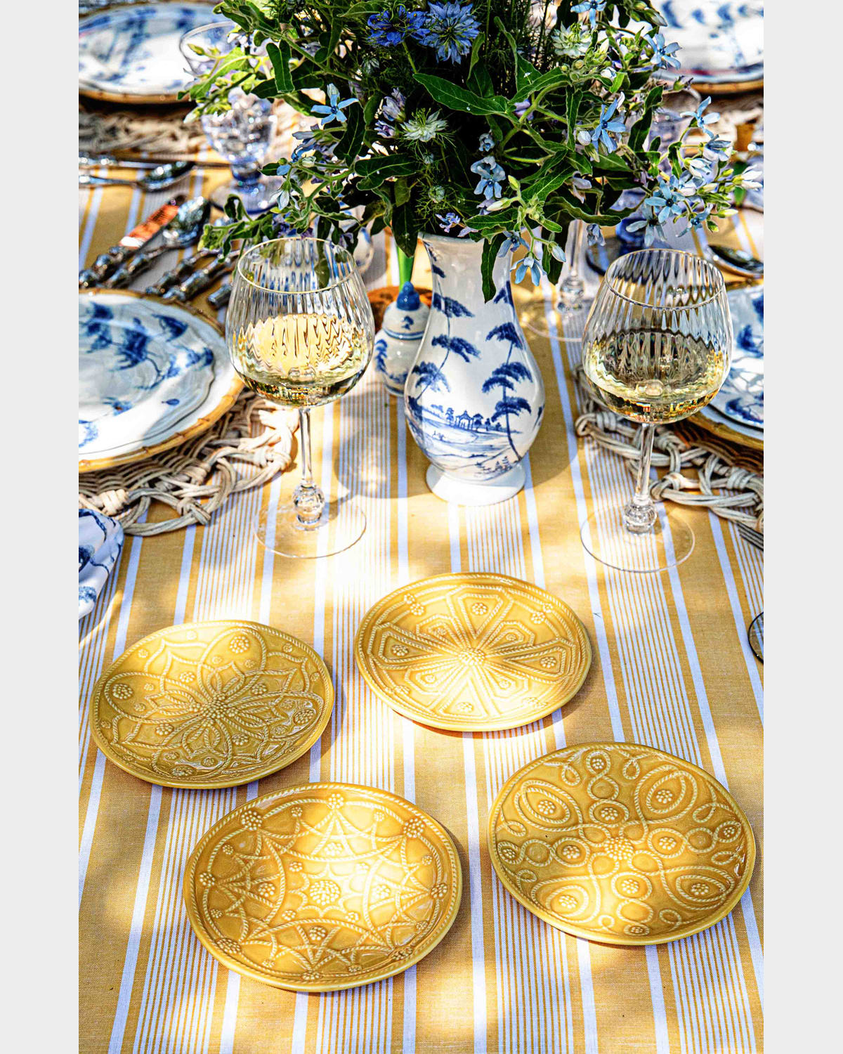 Juliska Jardin Du Monde Set Of 4 Side Plates In Daffodil