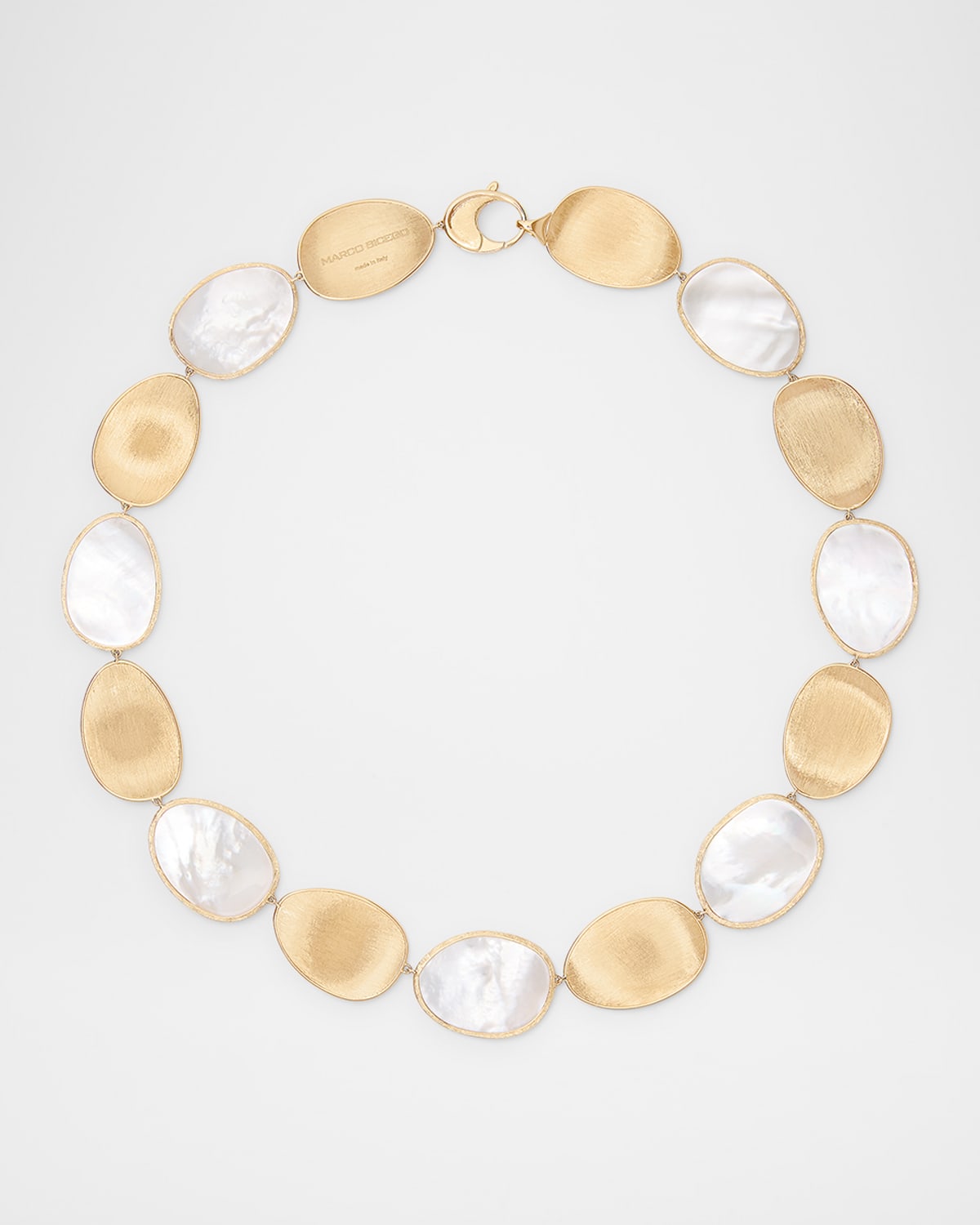 18K Yellow Gold Necklace with Mother-of-Pearl
