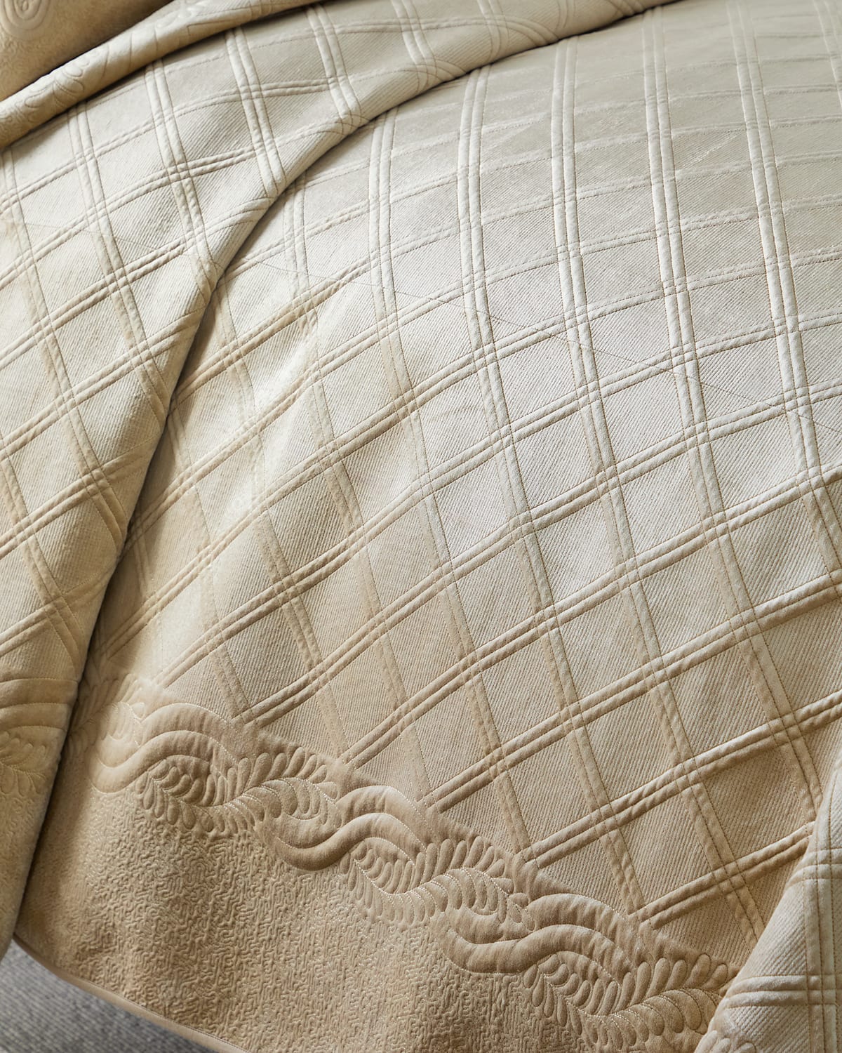 Callisto Home Cavour Queen 3-piece Velvet Coverlet Set In Champagne