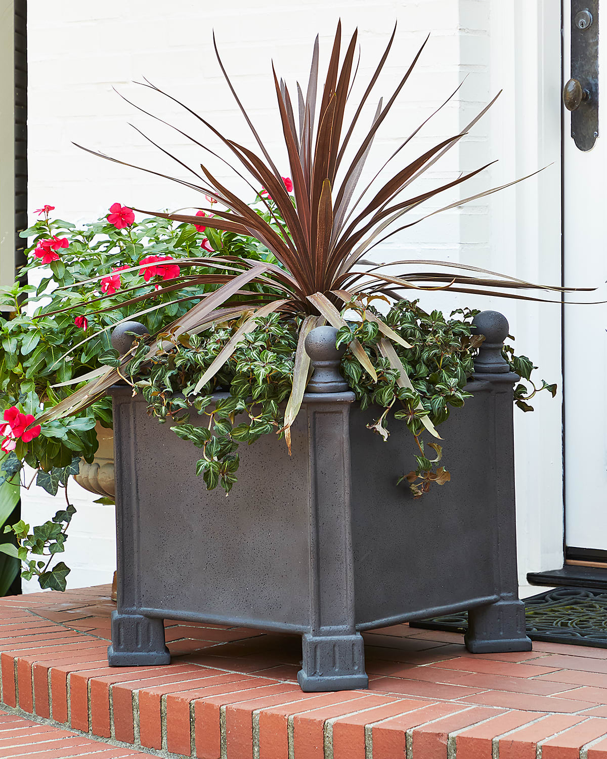 NEIMAN MARCUS NEOCLASSICAL 22" OUTDOOR PLANTER