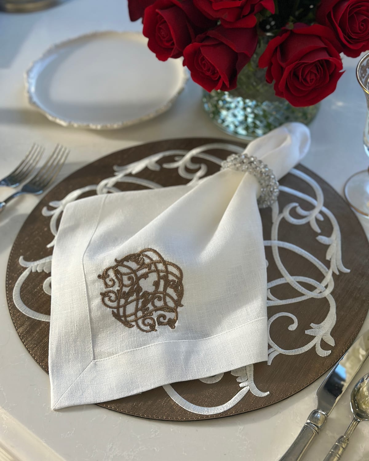 Arte Italica Baroque Embroidered Napkins, Set Of 4 In White/bronze
