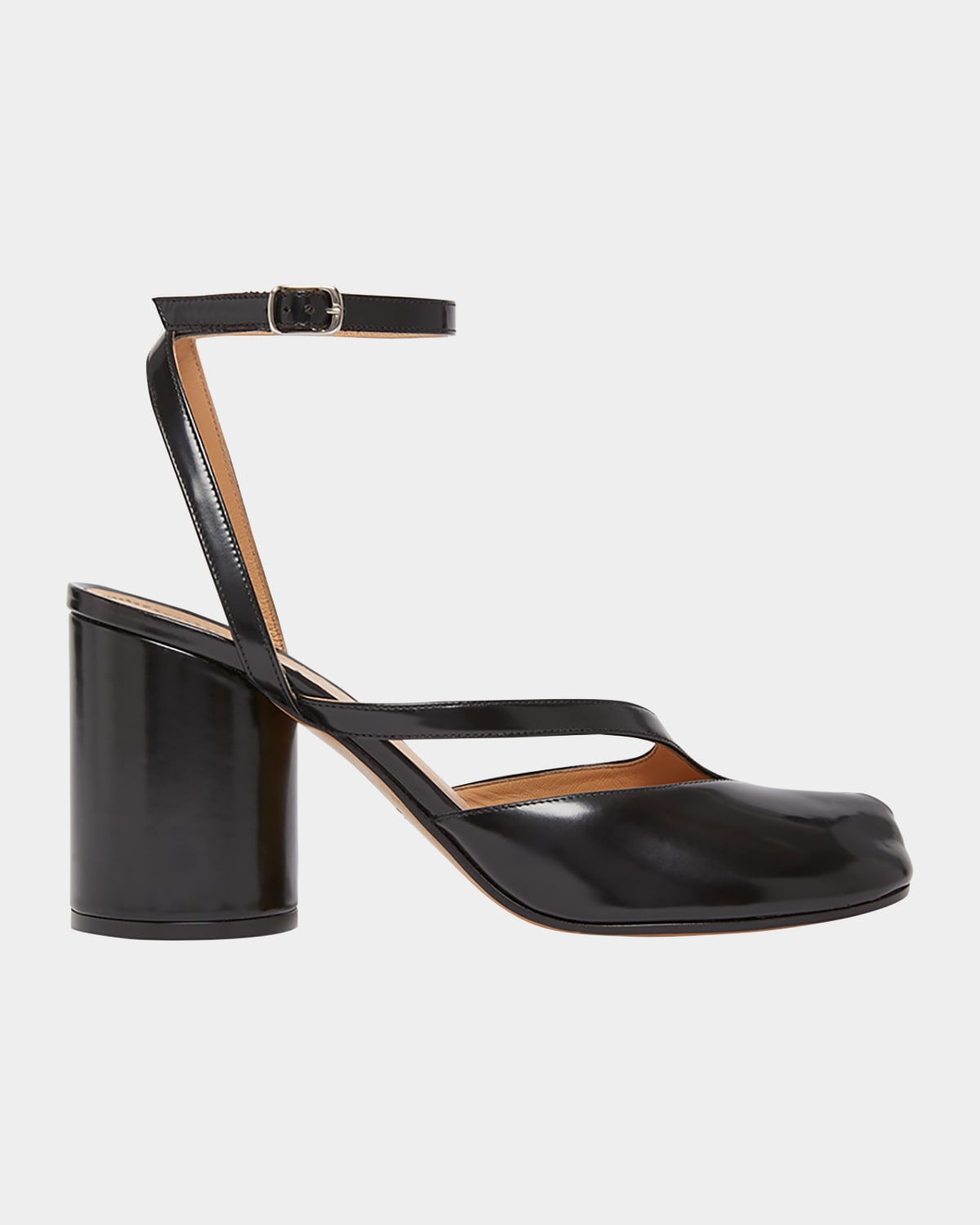 Maison Margiela Tabi Sandals In Brushed Leather In Black
