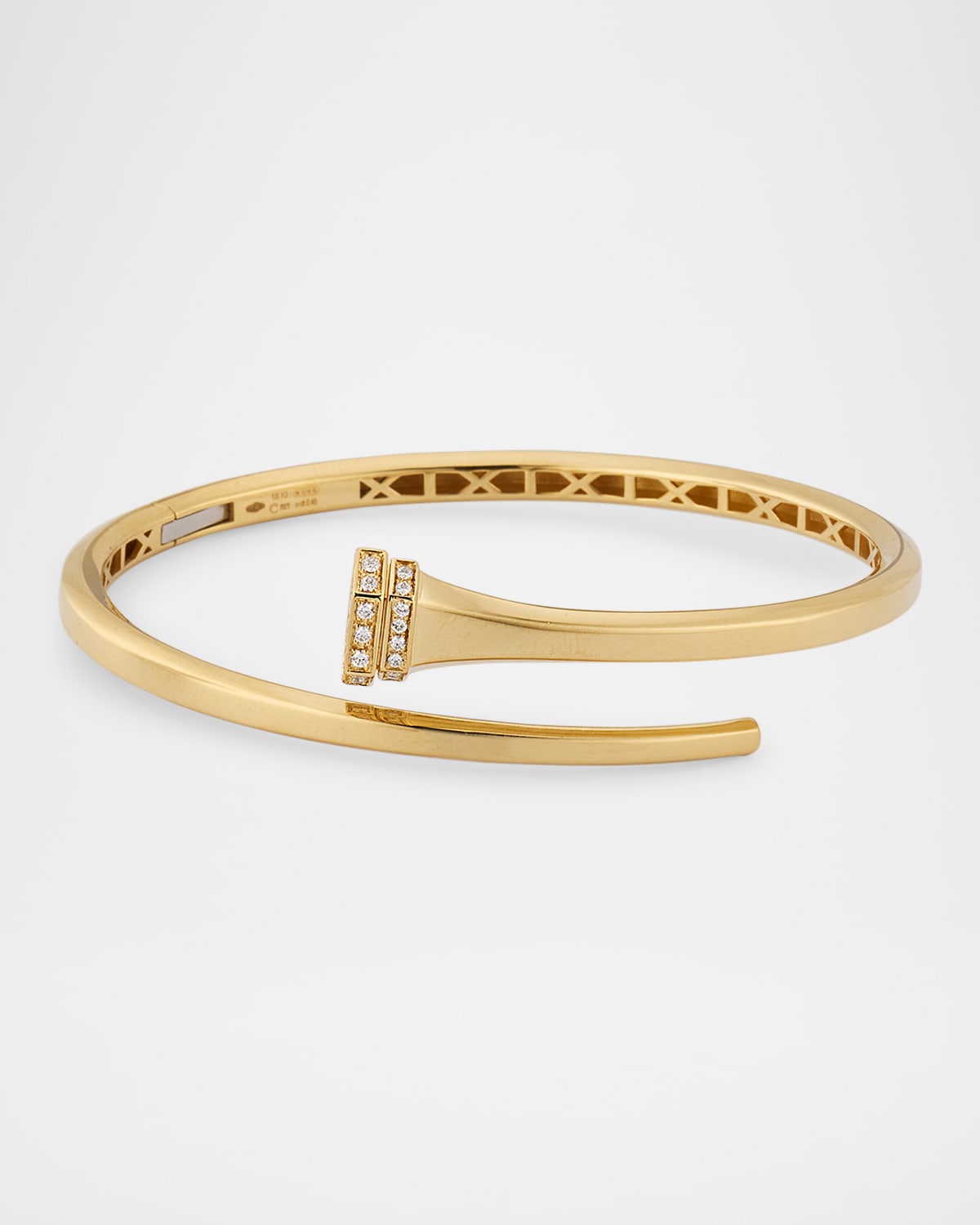 18K Yellow Gold Crivelli Diamond Circle Pendant