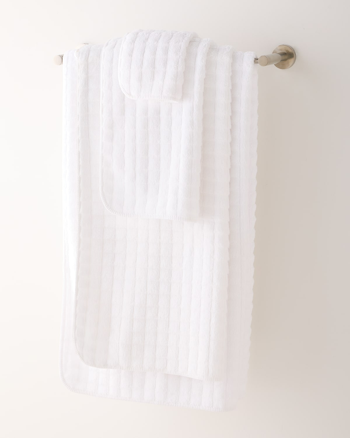Graccioza Heaven Bath Towel In White