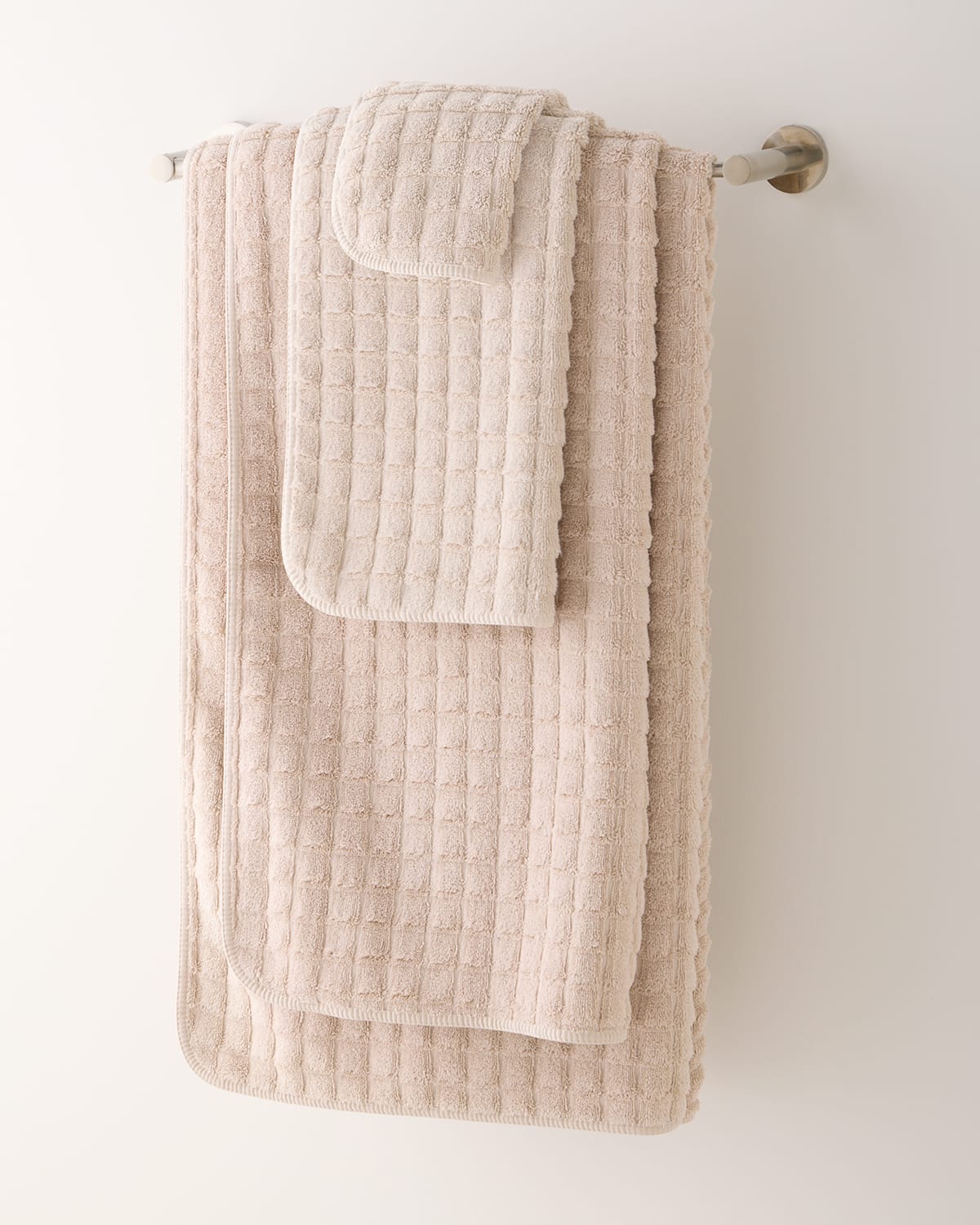 Graccioza Heaven Bath Towel In Fog