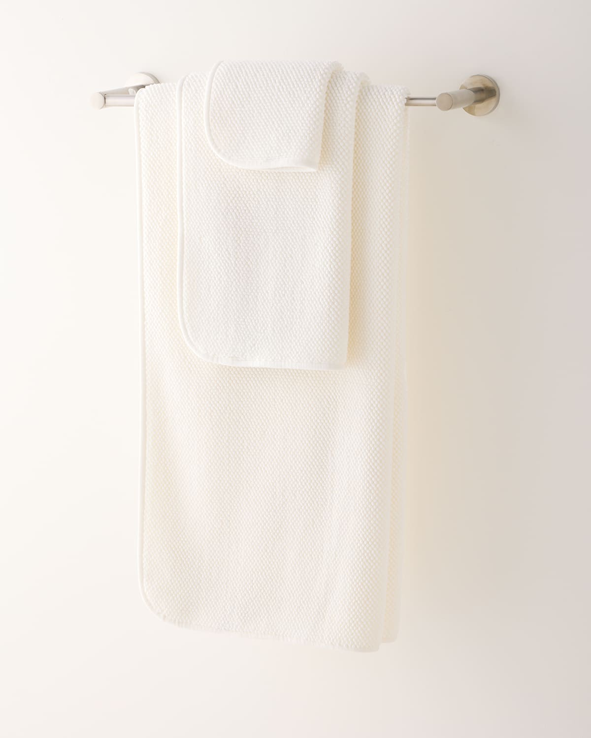 Graccioza Pearls Bath Towel In Snow