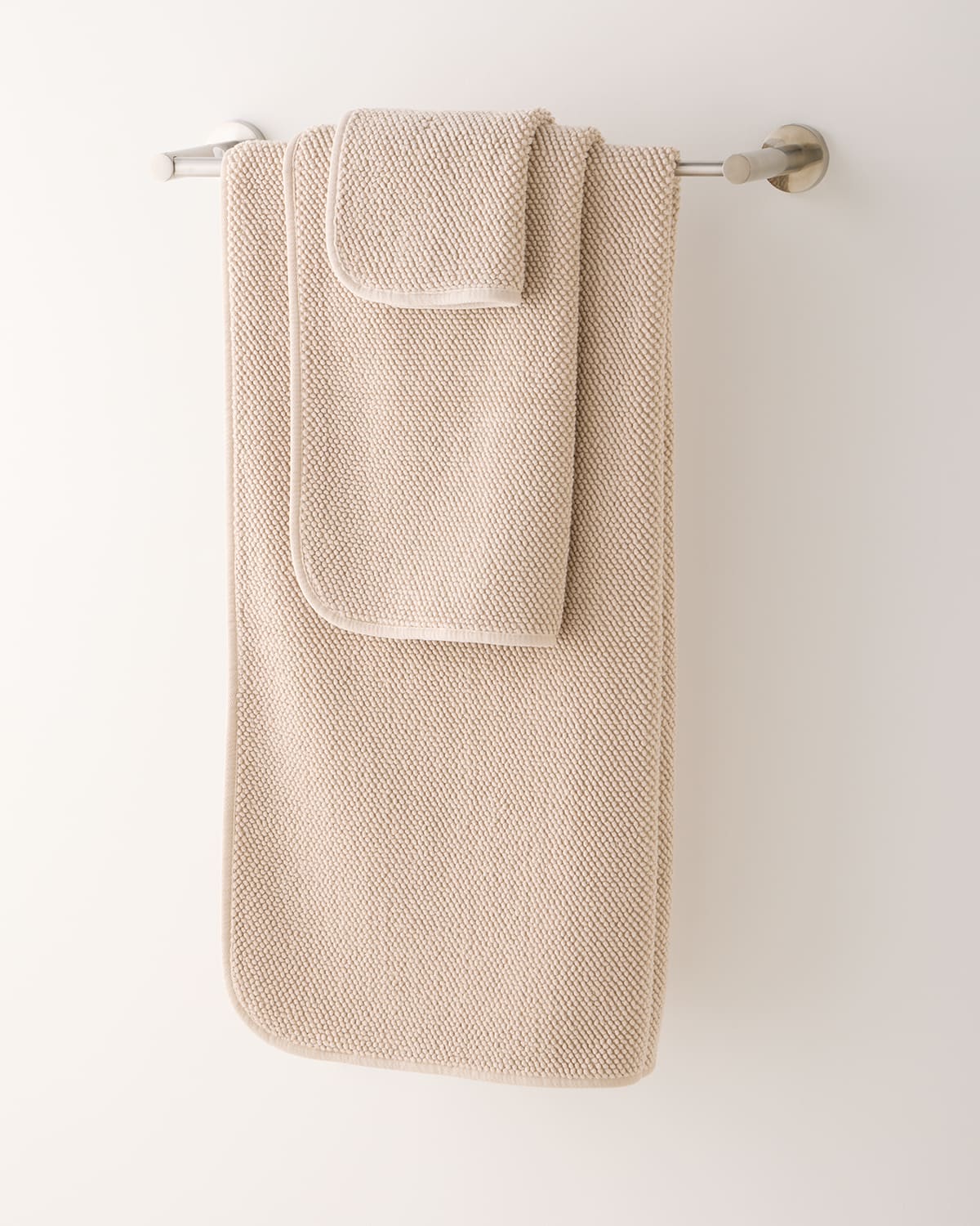Graccioza Pearls Bath Towel In Fog