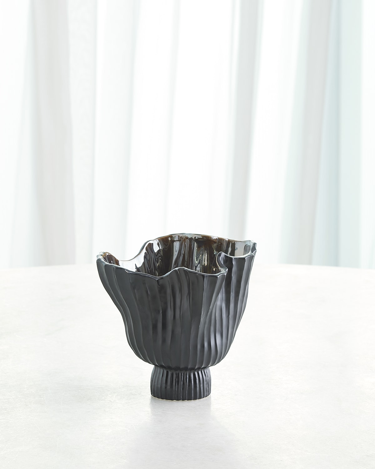 Global Views Folha Footed Vase, Small In Black