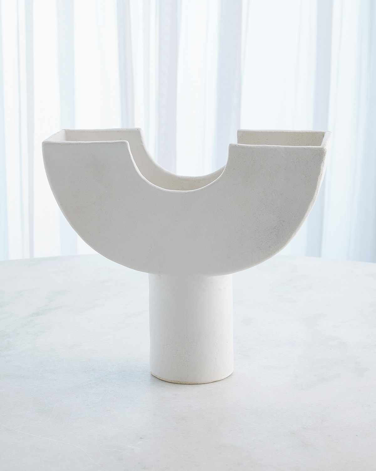 Global Views Anillo Bowl In White