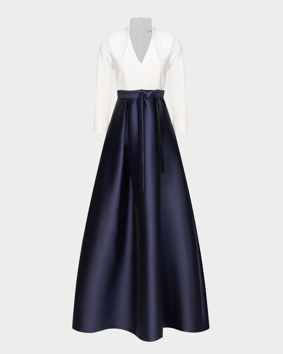 Kay Unger Phoebe 3/4-sleeve Collared Poplin A-line Gown In Black