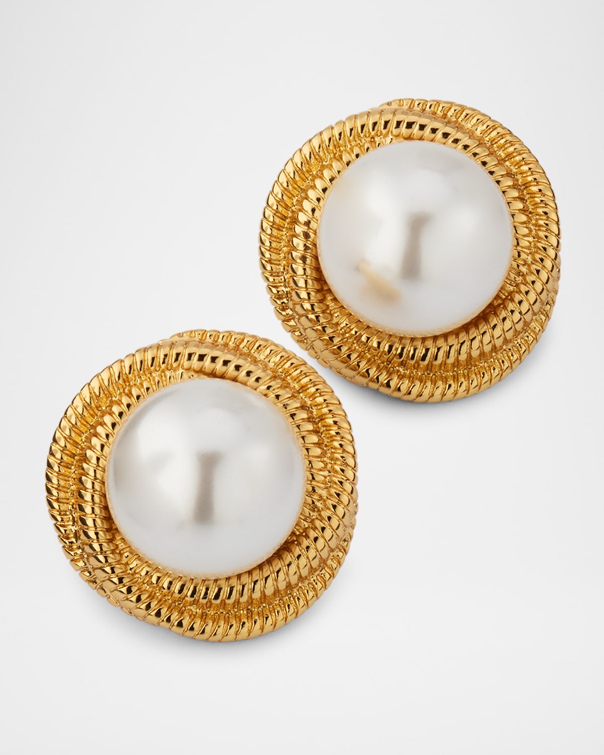 Gigi Pearly Stud Earrings