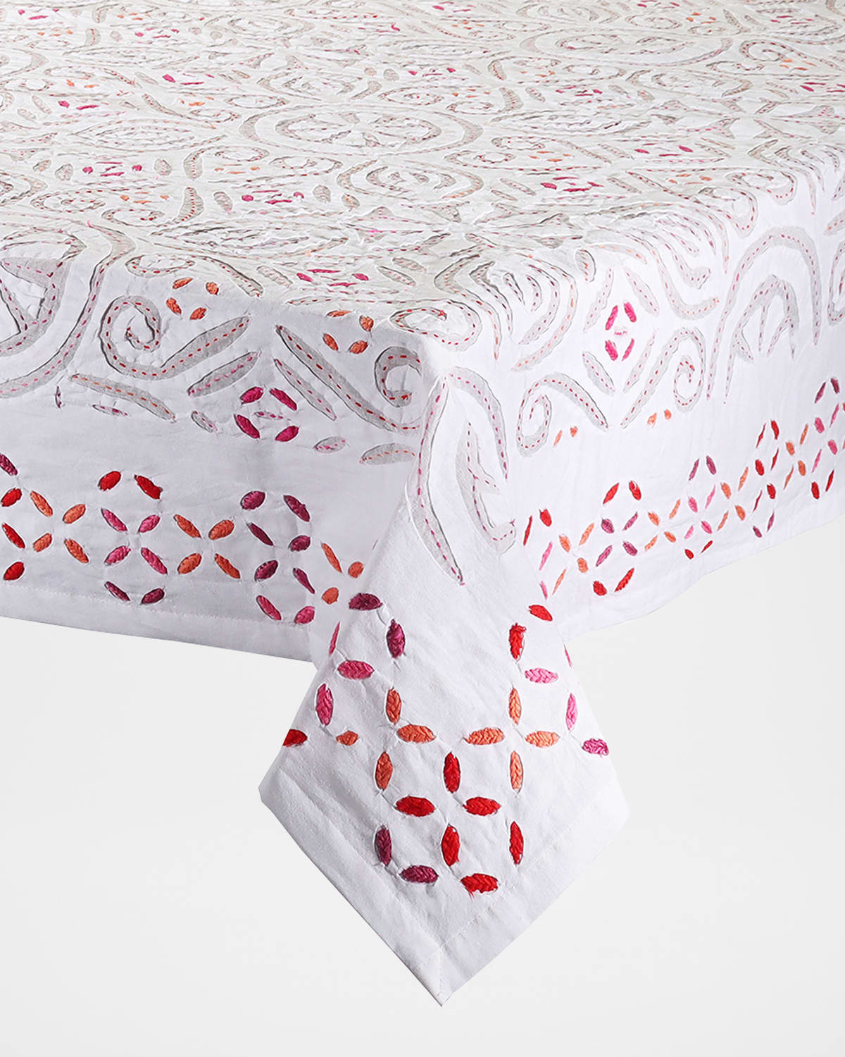 Kim Seybert Malta Tablecloth, 58" X 126" In White/pink/orange