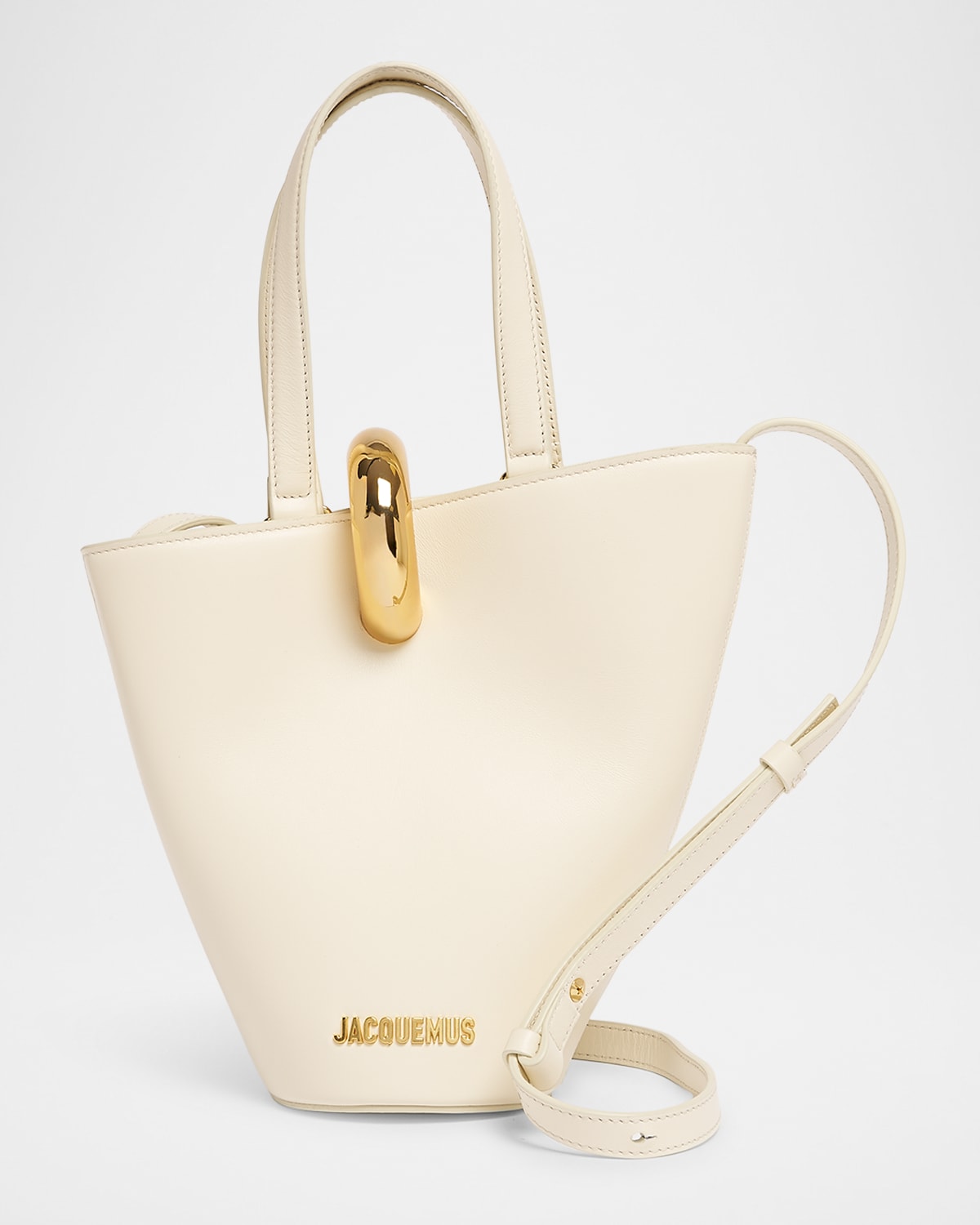 Jacquemus Le Petit Bambola Leather Bucket Bag In Light Ivory