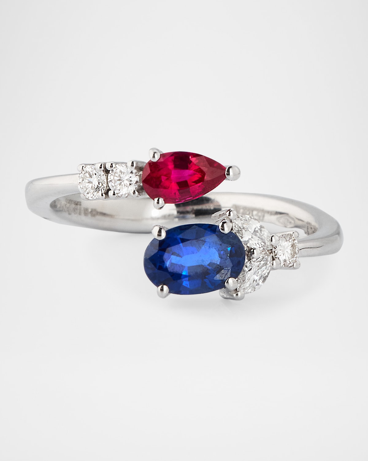 18K White Gold Tricolor Ring with Diamonds, Size 5