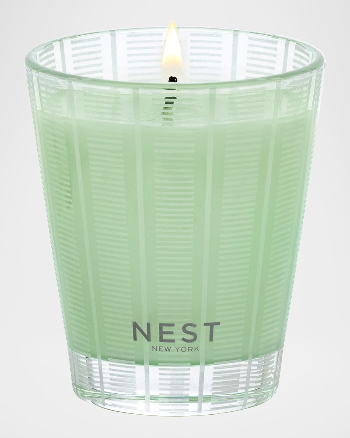 NEST NEW YORK CUCUMBER & WHITE SAGE CANDLE, 8.1 OZ. 