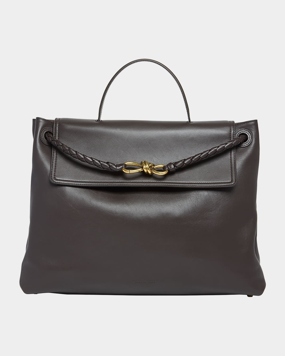 Bottega Veneta Andiamo Large Leather Top-handle Bag In Fondant