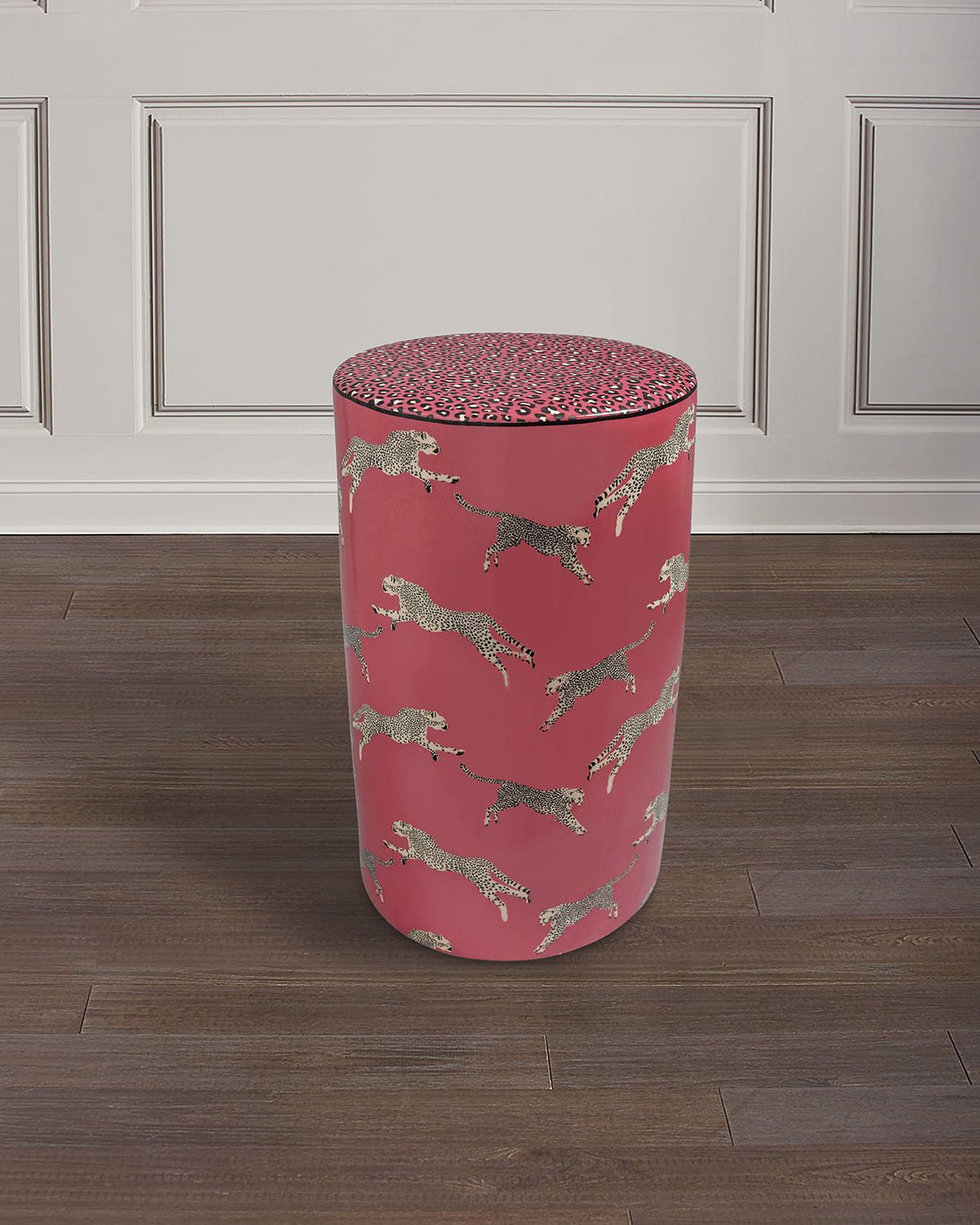 Port 68 Leaping Cheetah 20" Garden Stool In Pink