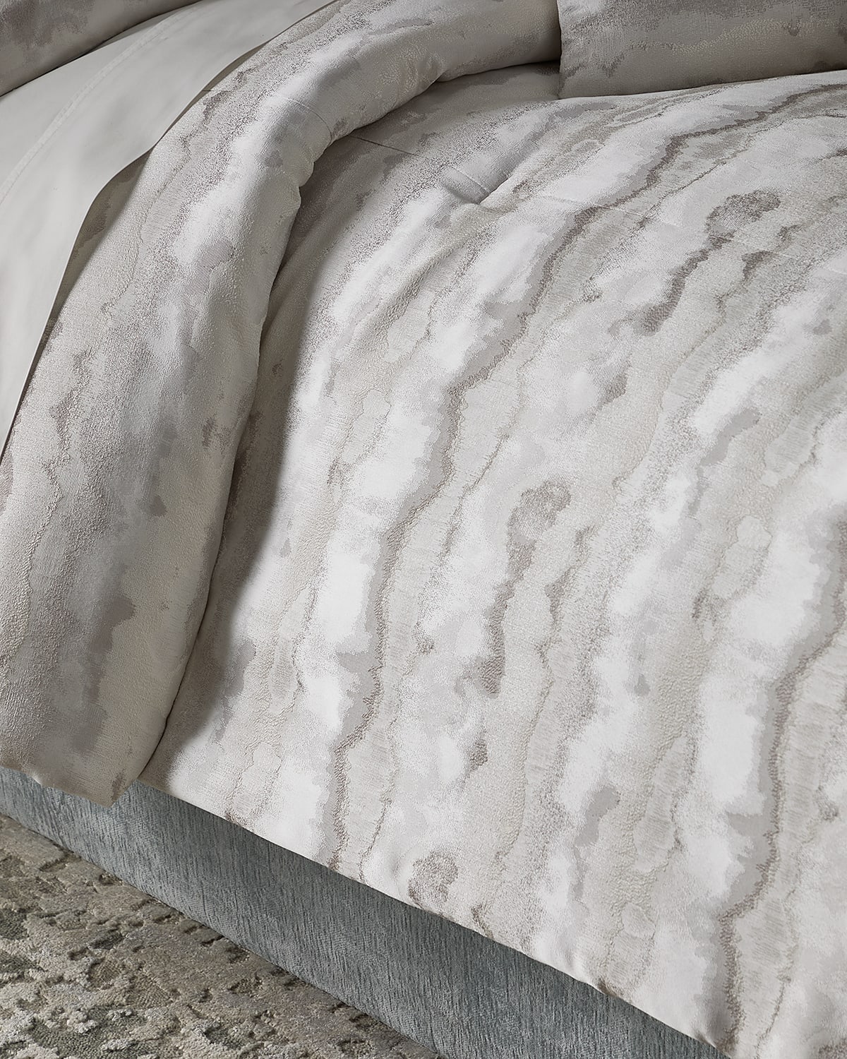 OLIVIA QUIDO RHEA 3-PIECE KING COMFORTER SET 