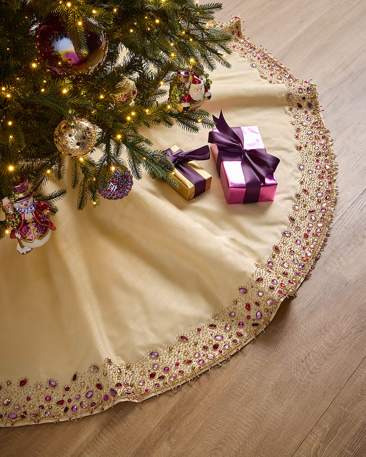 Kim Seybert Aurelia Beaded Christmas Tree Skirt In Gold
