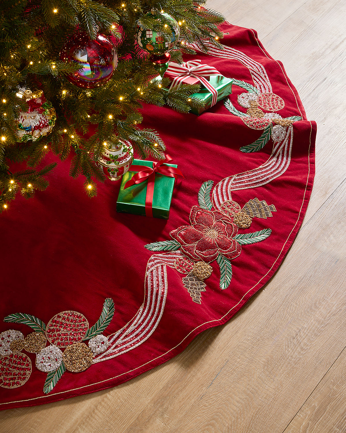 Kim Seybert 64" Magnolia Noel Tree Skirt