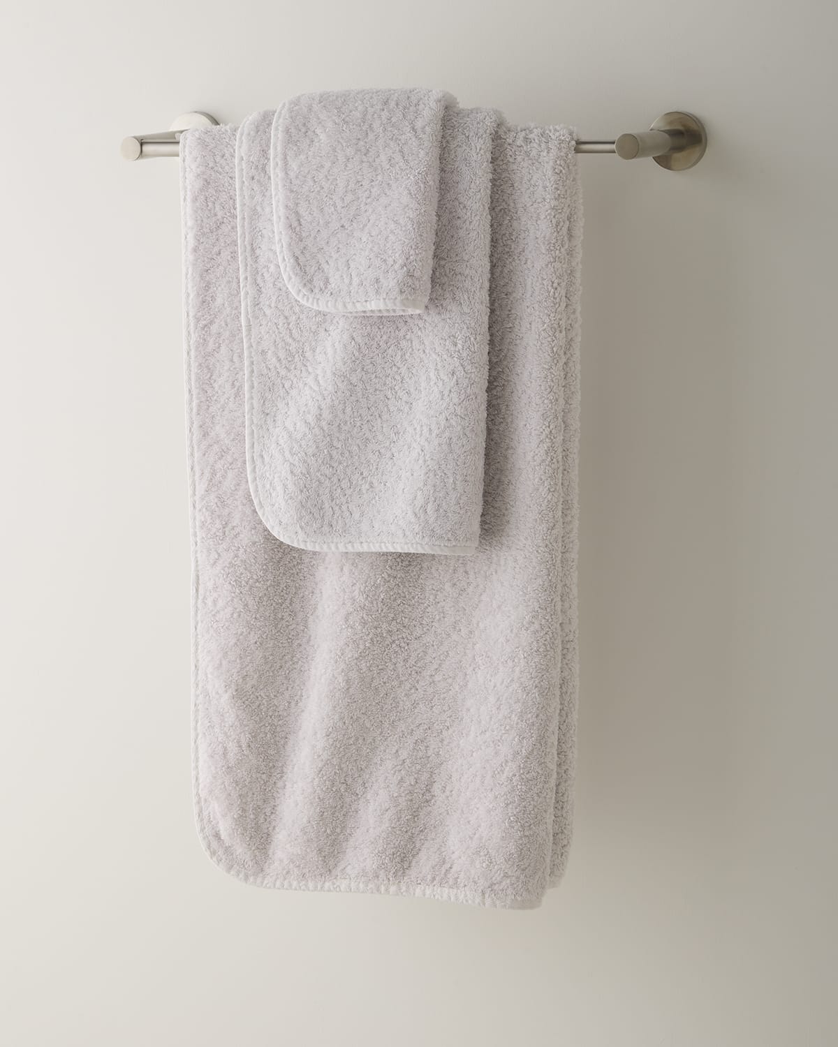 Graccioza Grand Egoist Bath Towel In Cloud