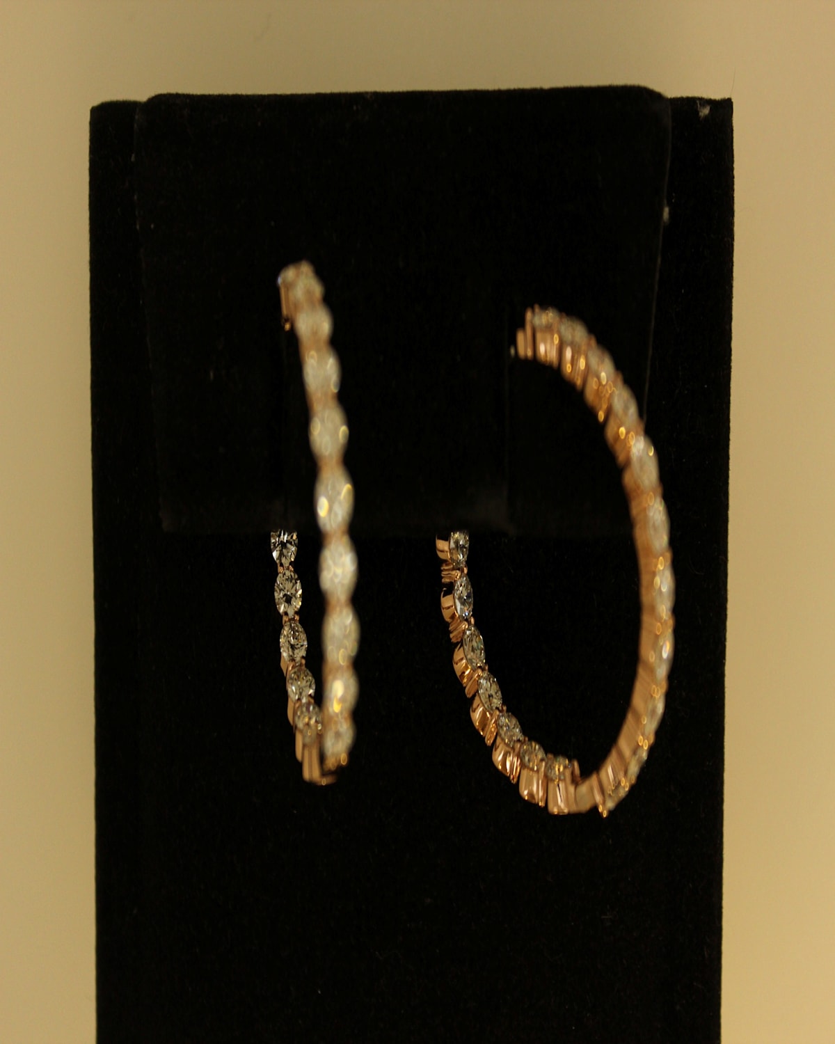 Roberto Coin 18R DIA 35MM HOOPS