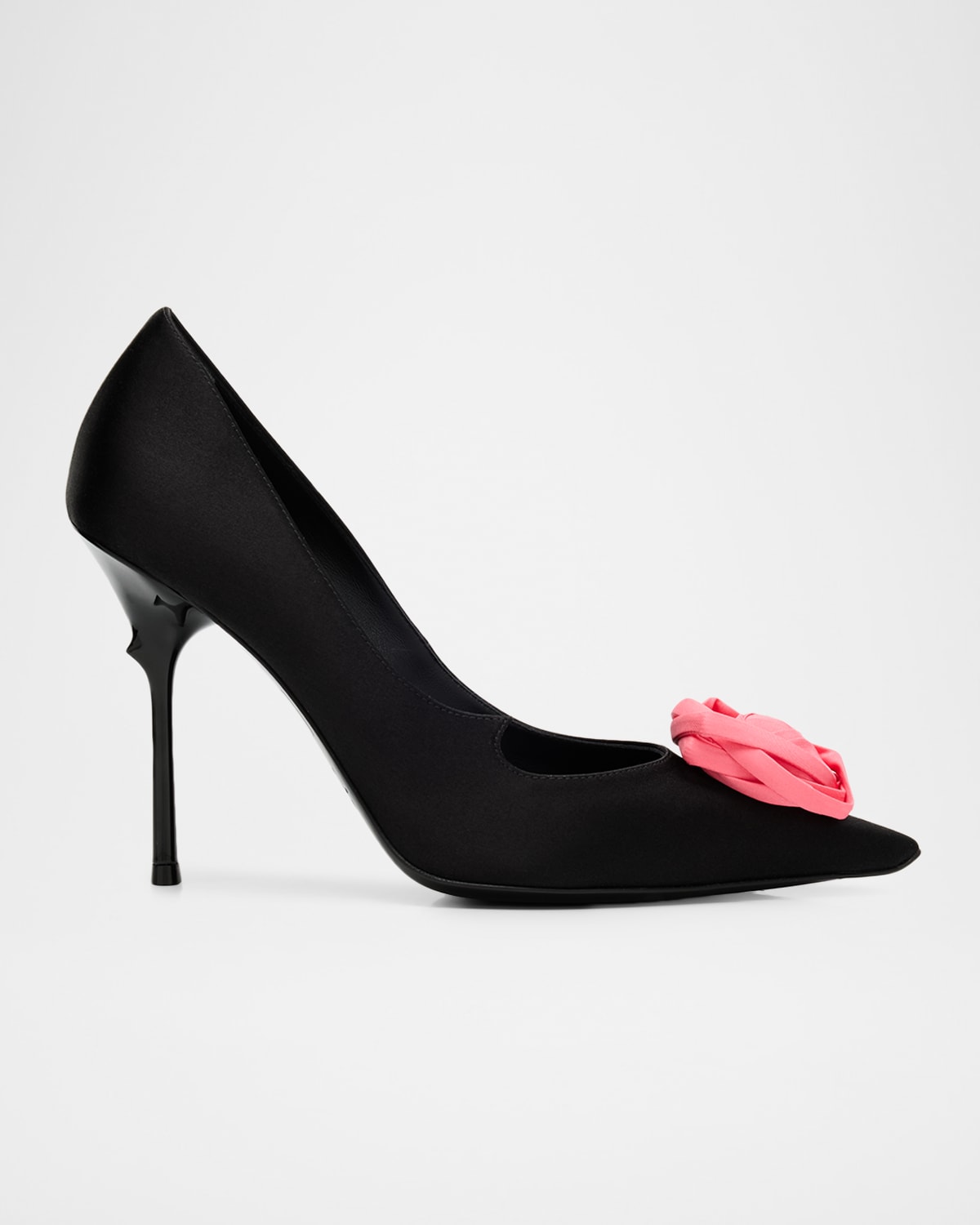 Roger Vivier Epine Rose Satin Pumps In Black
