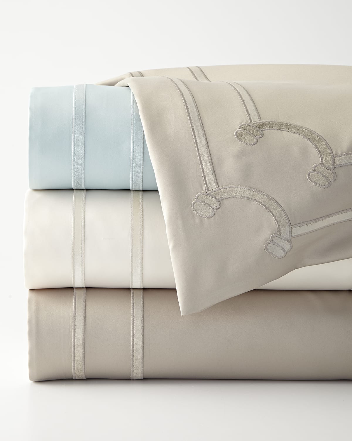 Lili Alessandra Vendome Duvet, King In Seafoam (blue)