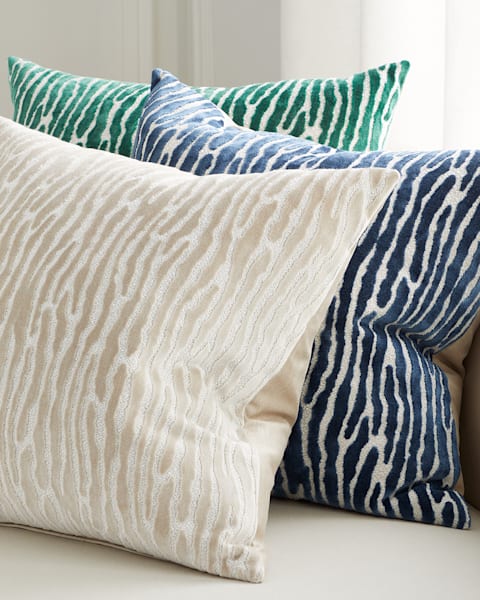Markle Throw Pillow 